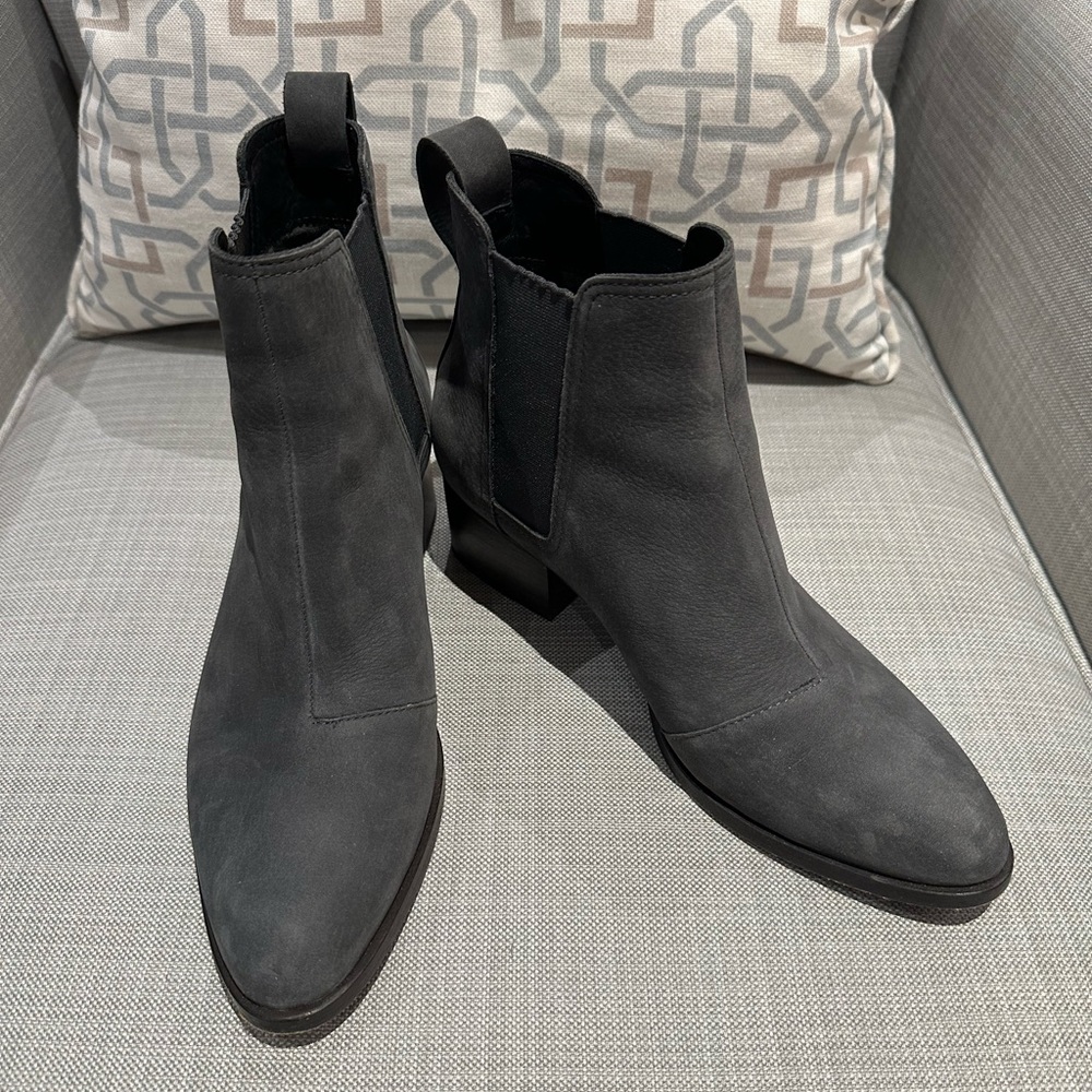 Rag & Bone Gray Suede Chelsea Walker Boots